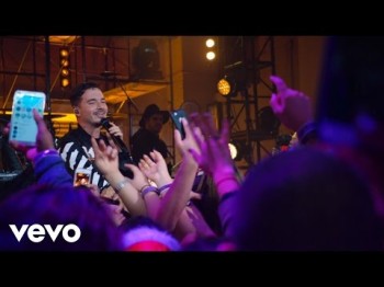 J Balvin - Sola Live At The Year In Vevo