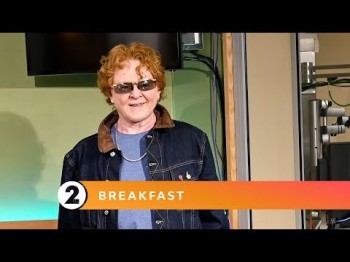 Simply Red - Sittin' On The Dock Of The Bay Otis Redding Cover Radio 2 Breakfast